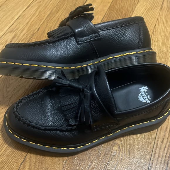 Dr Martens Adrian Tassel Loafer Size 6 (UK 4, EU 37). Barely worn! - Picture 2 of 4